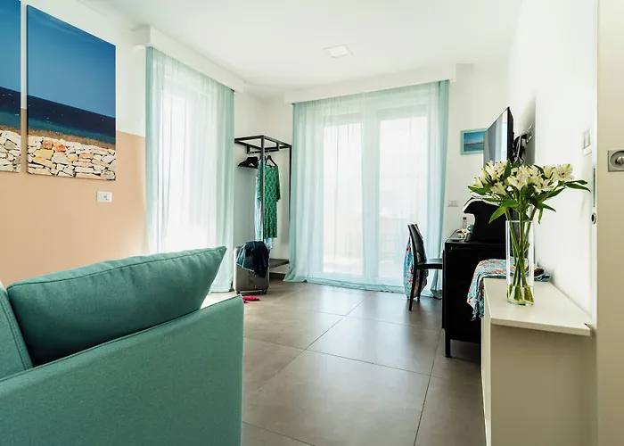 Konukevi Verdeaqua 4*